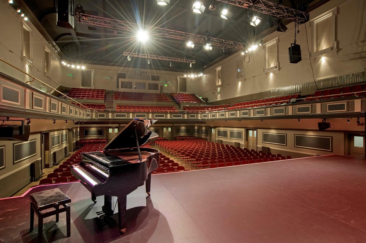 pyramid-parr-hall (1)